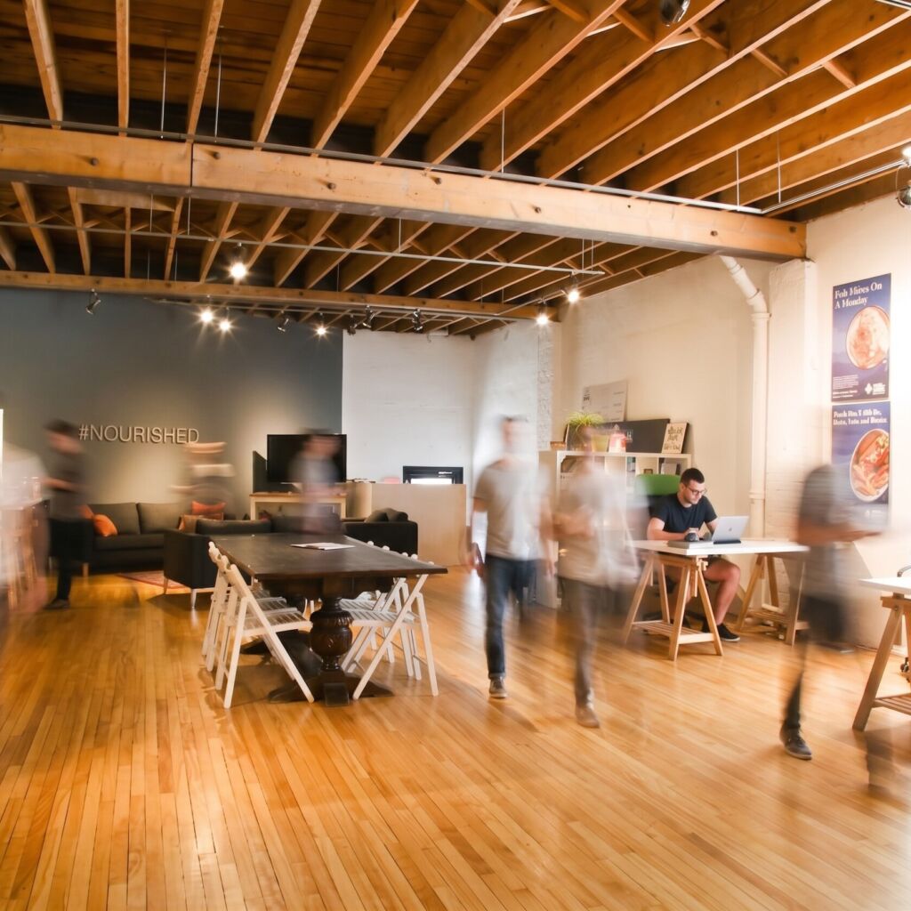 Bureau de marketing occupé